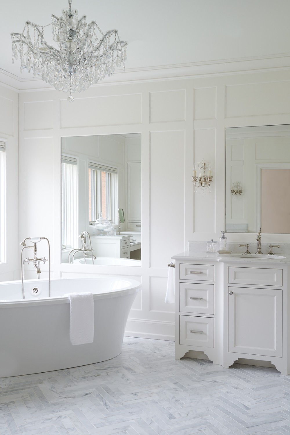 wedgewood_lowres_master_bath_02_v2